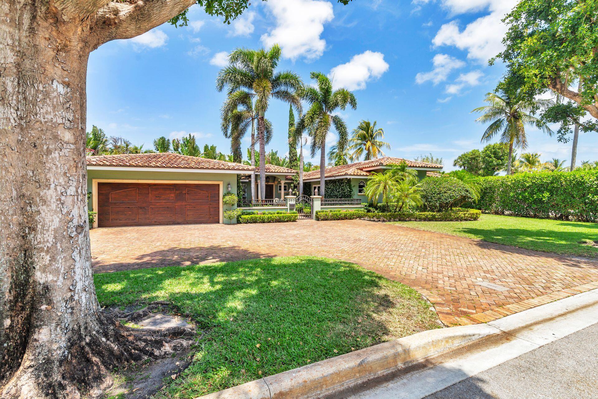 253 Miramar Way, West Palm Beach, Palm Beach County, Florida - 4 Bedrooms  
3 Bathrooms - 